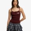 Athletic Essentials Broderad Cami-top med knappar Athletic Essentials Broderad Cami-top med knappar