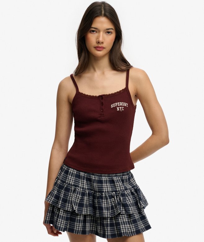 Athletic Essentials Broderad Cami-top med knappar Athletic Essentials Broderad Cami-top med knappar