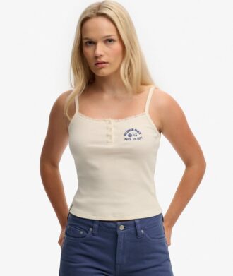 Athletic Essentials Broderad Cami-top med knappar