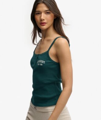 Athletic Essentials Broderad Cami-top med knappar