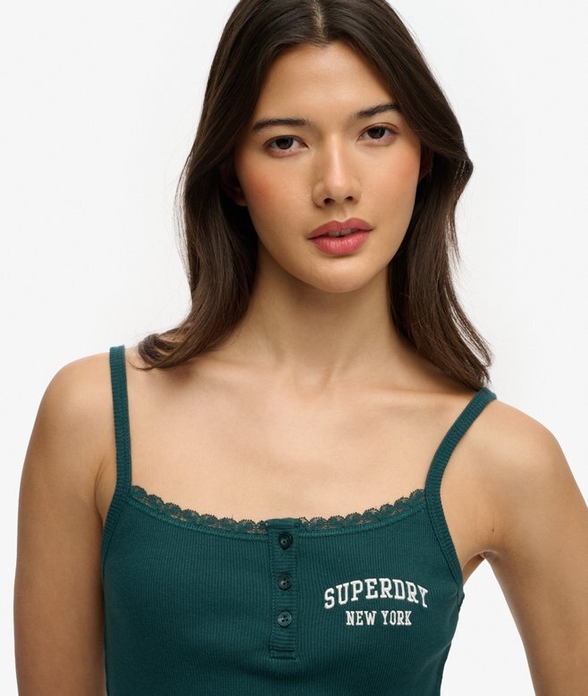 Athletic Essentials Broderad Cami-top med knappar Athletic Essentials Broderad Cami-top med knappar