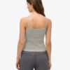 Athletic Essentials Broderad Cami-top med knappar Athletic Essentials Broderad Cami-top med knappar