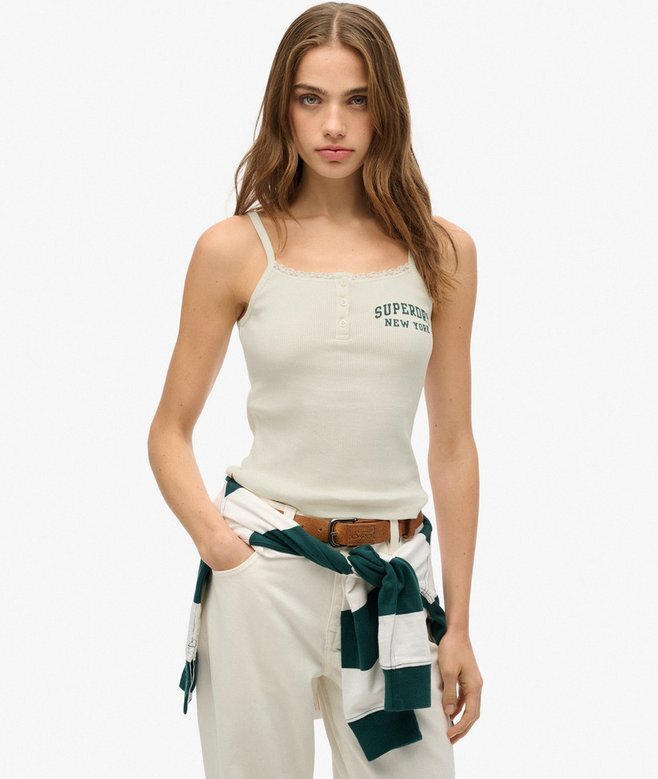 Athletic Essentials Cami-top med tryck och knappar Athletic Essentials Cami-top med tryck och knappar
