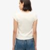 Athletic Essentials T-shirt med fyrkantig halsringning Athletic Essentials T-shirt med fyrkantig halsringning