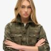 Broderad militärfältjacka Broderad militärfältjacka