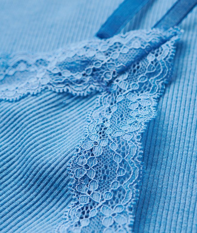 Cami-top i Organic Cotton med Vintage-ribb och spetskant Cami-top i Organic Cotton med Vintage-ribb och spetskant