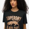 Dekorerad Varsity Relaxed T-shirt Dekorerad Varsity Relaxed T-shirt
