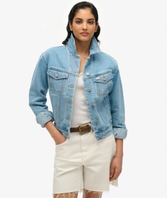 Denimjacka med dekorationer