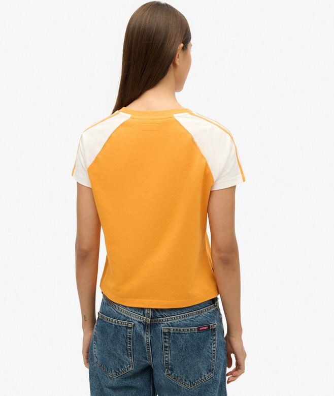 Essential Logo Retro T-shirt Essential Logo Retro T-shirt