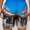 Fotografiska 17-tums återvunna badshorts