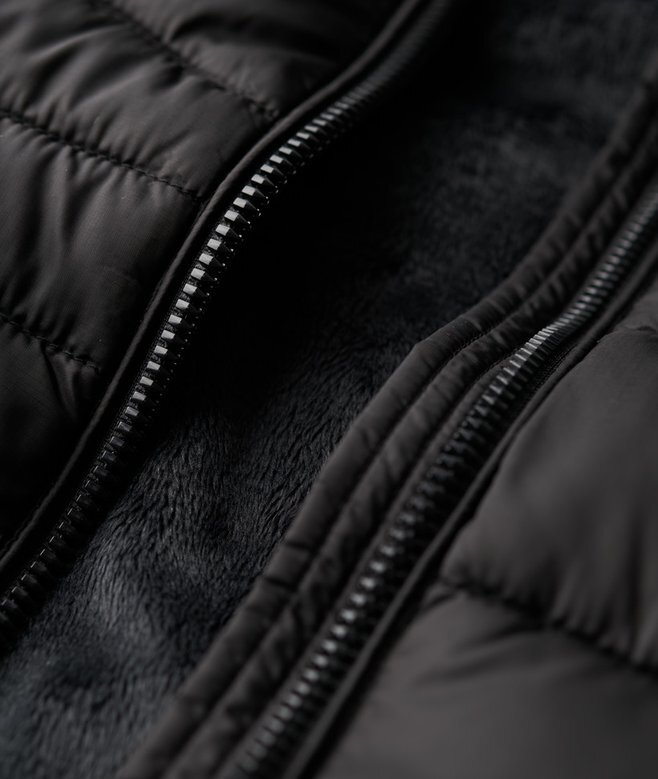 Hooded Fuji Quilt-vadderad väst Hooded Fuji Quilt-vadderad väst