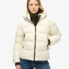 Hooded sportig Puffer-jacka Hooded sportig Puffer-jacka