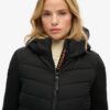 Hooded Storm Hybrid-jacka med huva Hooded Storm Hybrid-jacka med huva