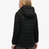 Hooded Storm Hybrid-jacka med huva Hooded Storm Hybrid-jacka med huva