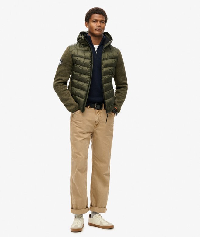 Hooded Stormhybridjacka i stickat med huva Hooded Stormhybridjacka i stickat med huva
