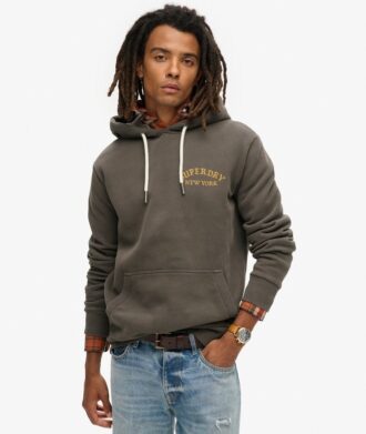 Hoodie med tatueringsmotiv på ryggen