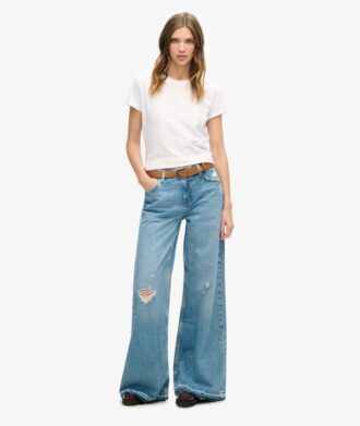 Jeans med vid ben och rå kant