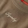Kort T-shirt i Organic Cotton med broderi Kort T-shirt i Organic Cotton med broderi
