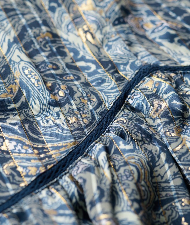 Långärmad miniklänning med metallic-tryck Långärmad miniklänning med metallic-tryck