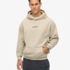 Löst sittande hoodie med mikro-logotyp