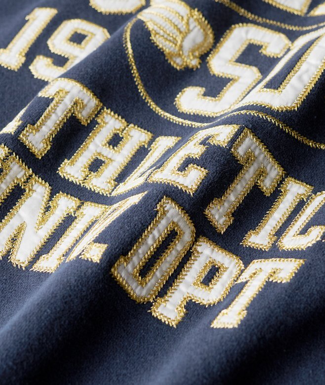 Löst sittande sweatshirt med college-tryck Löst sittande sweatshirt med college-tryck