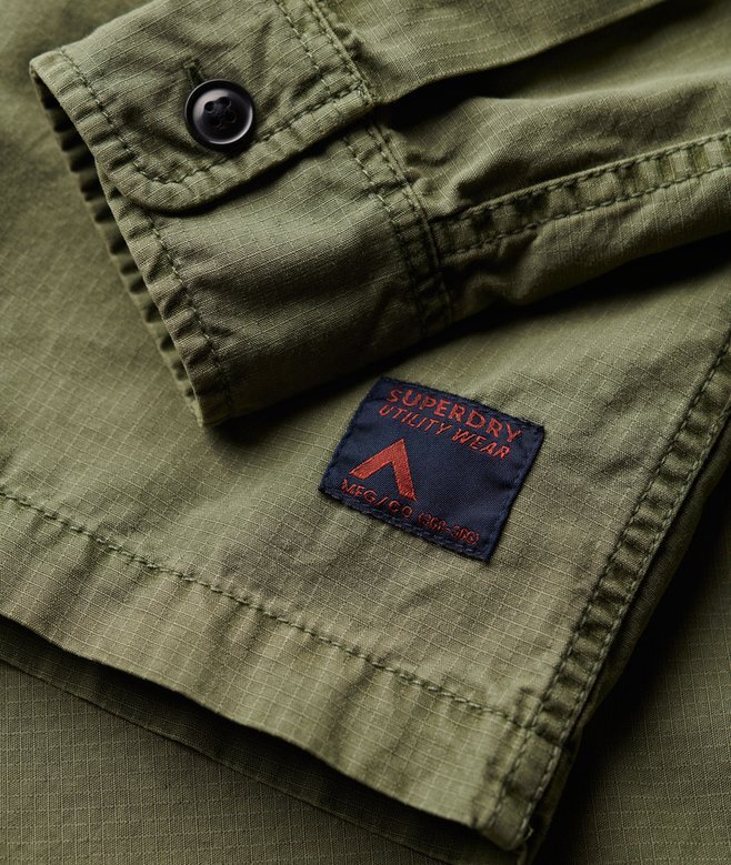 Militärisk långärmad overshirt Militärisk långärmad overshirt