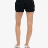 Racershorts med sportklädeslogotyp