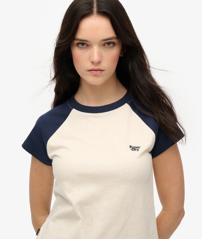 Raglan-T-shirt i Organic Cotton med Essential-logotyp Raglan-T-shirt i Organic Cotton med Essential-logotyp