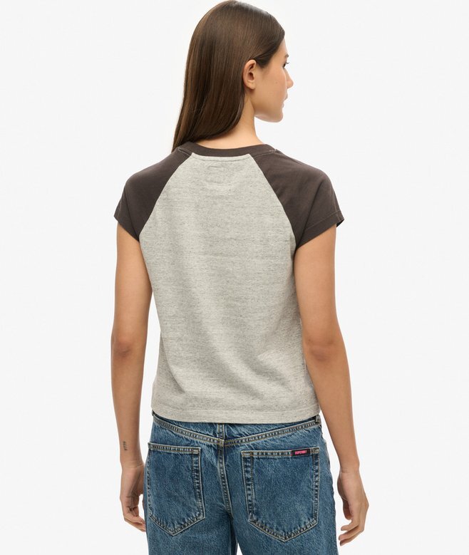 Raglan-T-shirt i Organic Cotton med Essential-logotyp Raglan-T-shirt i Organic Cotton med Essential-logotyp