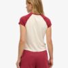 Raglan-T-shirt i Organic Cotton med Essential-logotyp Raglan-T-shirt i Organic Cotton med Essential-logotyp