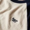 Raglan-T-shirt i Organic Cotton med Essential-logotyp Raglan-T-shirt i Organic Cotton med Essential-logotyp