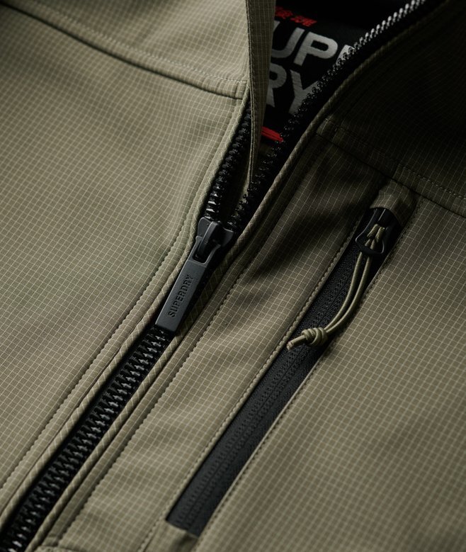 Ripstop Softshell Trekker-jacka med huva Ripstop Softshell Trekker-jacka med huva