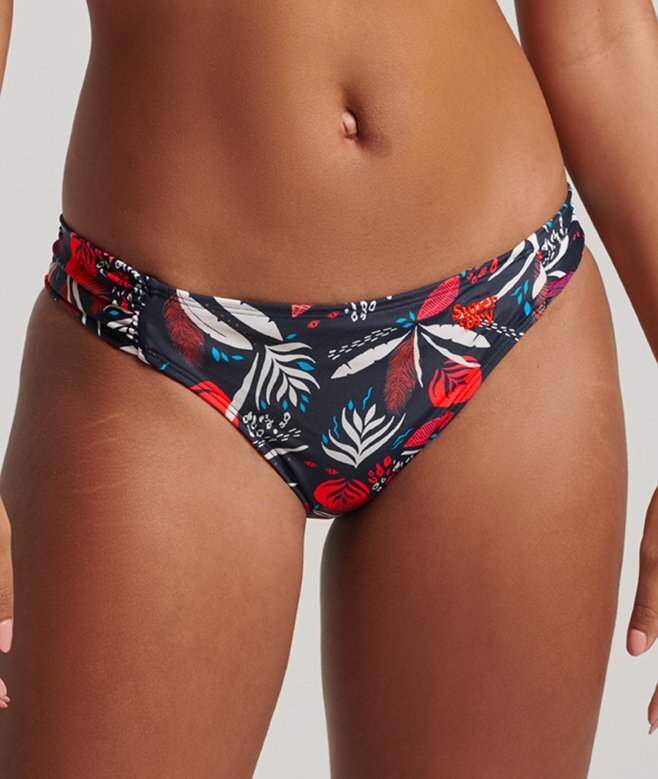 Rynkade bikinitrosor av återvunnet material Rynkade bikinitrosor av återvunnet material