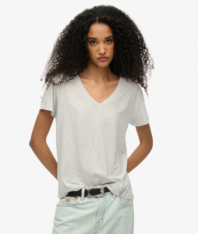 Slub-broderad T-shirt med V-ringning Slub-broderad T-shirt med V-ringning