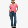 Slub-broderad T-shirt med V-ringning Slub-broderad T-shirt med V-ringning