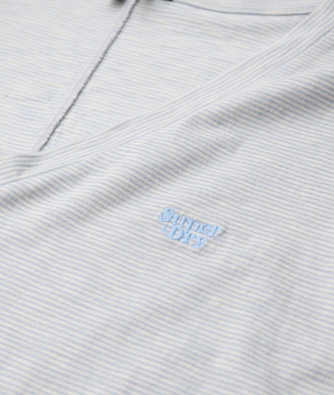Slub-broderad T-shirt med V-ringning Slub-broderad T-shirt med V-ringning