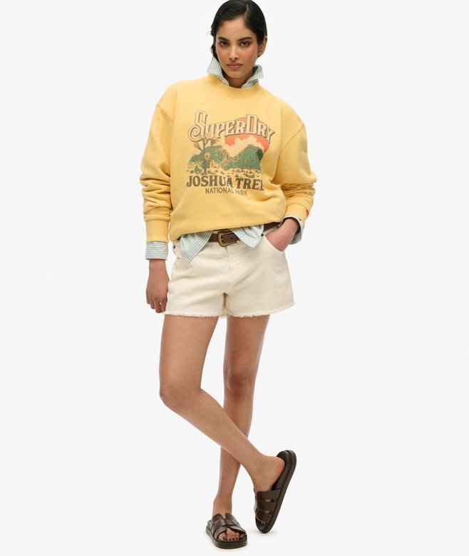 Souvenir Graphic Loose Crew Sweatshirt Souvenir Graphic Loose Crew Sweatshirt