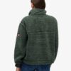 Supermjuk teddyfleece med tryckknappar i halsen