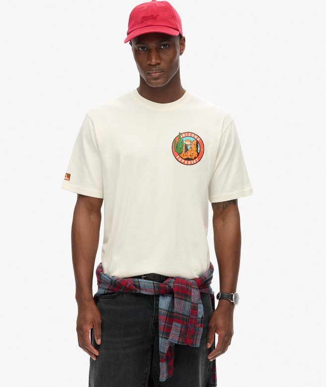 T-shirt med tryck i form av en resevykortskista T-shirt med tryck i form av en resevykortskista