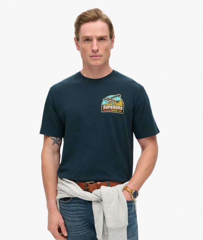 T-shirt med tryck i form av en resevykortskista T-shirt med tryck i form av en resevykortskista