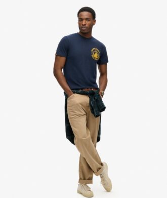 T-shirt med utomhusmotiv