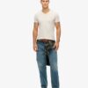 T-shirt med V-ringning och Organic Cotton Essential-logotyp