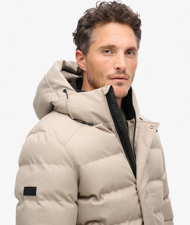 Tweed-sportjacka med huva som puffar Tweed-sportjacka med huva som puffar