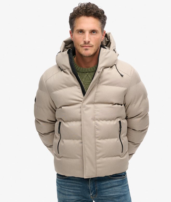 Tweed-sportjacka med huva som puffar Tweed-sportjacka med huva som puffar