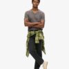 V-ringad slub-Shorts-T-shirt med korta ärmar