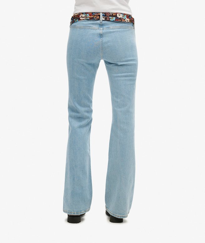 Vintage-jeans i Organic Cotton med låg midja och smal utsvängd passform Vintage-jeans i Organic Cotton med låg midja och smal utsvängd passform